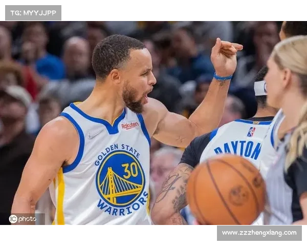 三球背后的传奇：拉梅尔鲍尔成长故事与篮球梦想解析